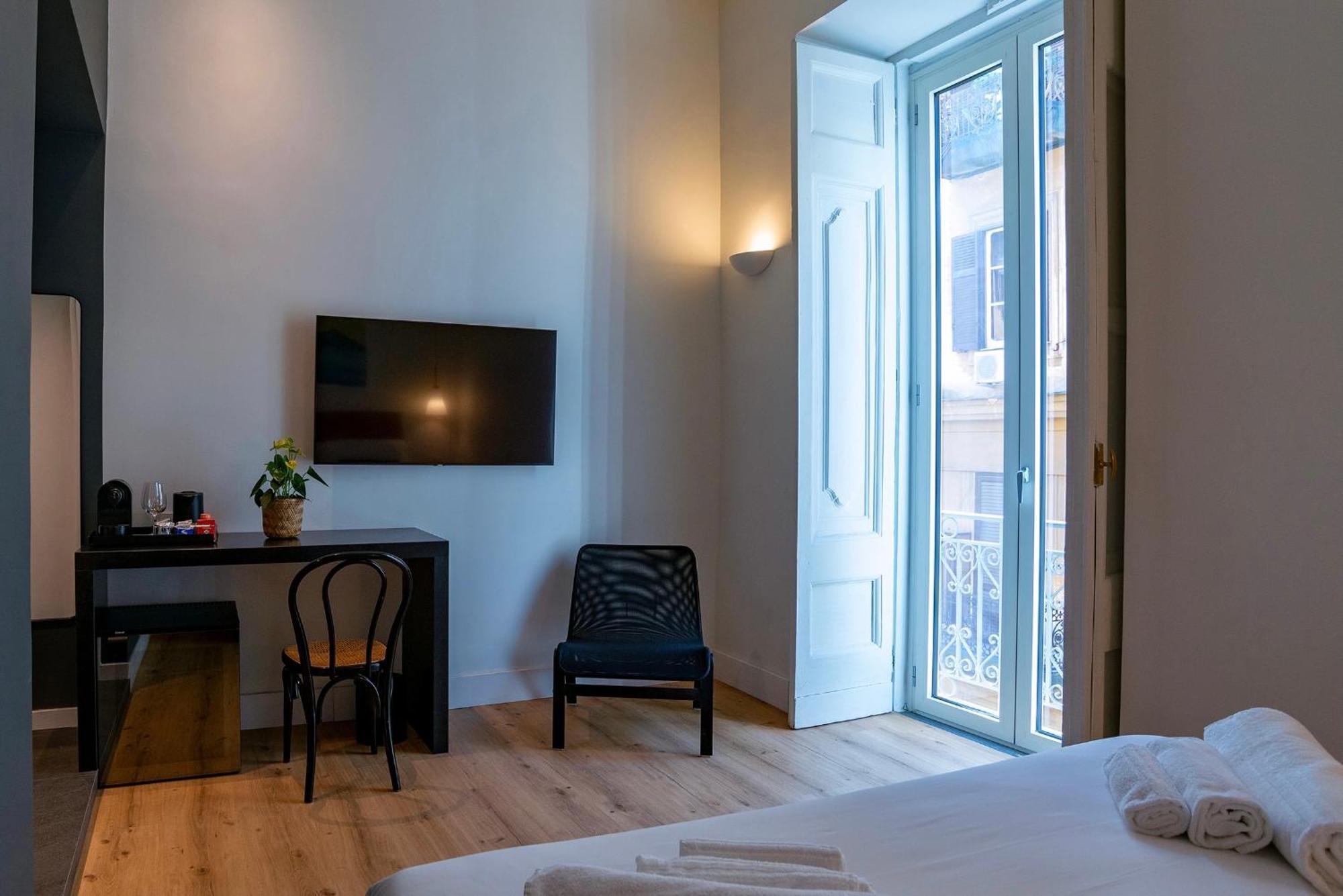 Rolando Domus Bed & Breakfast Naples Exterior photo